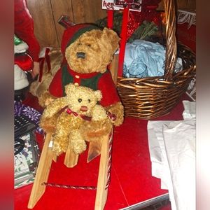 Adorable Teddy Bears on Sleig/sled